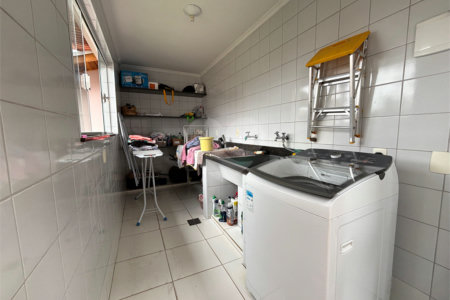 Casa à venda com 4 quartos, sendo 1 suíte,  em Vila Barth, Itapetininga, SP
