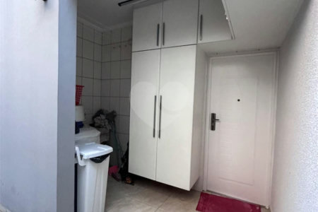 Sobrado à venda com 3 quartos, sendo 1 suíte, em Campo Grande, São Paulo, SP