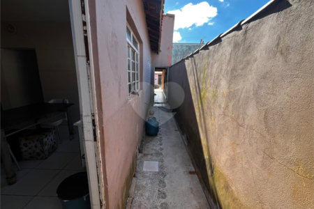 Casa à venda com 3 quartos, sendo 1 suíte,  em Vila Barth, Itapetininga, SP