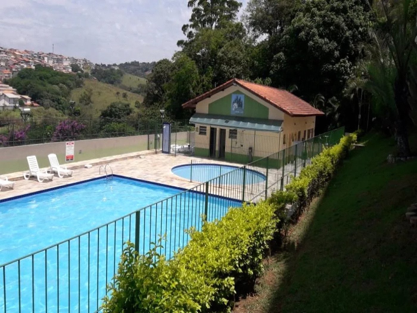 Apartamento à venda com 2 quartos em Jardim Caiapiá, Cotia, SP