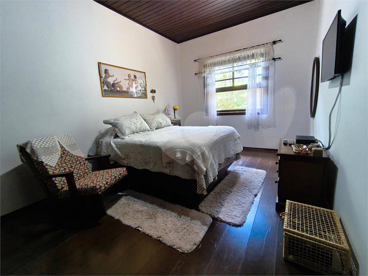 Casa à venda com 4 quartos, sendo 2 suítes, em Jardim Santa Bárbara, Atibaia, SP