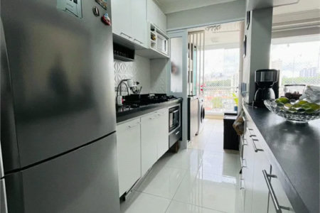 Apartamento à venda com 2 quartos, sendo 1 suíte,  em Jardim Vazani, São Paulo, SP