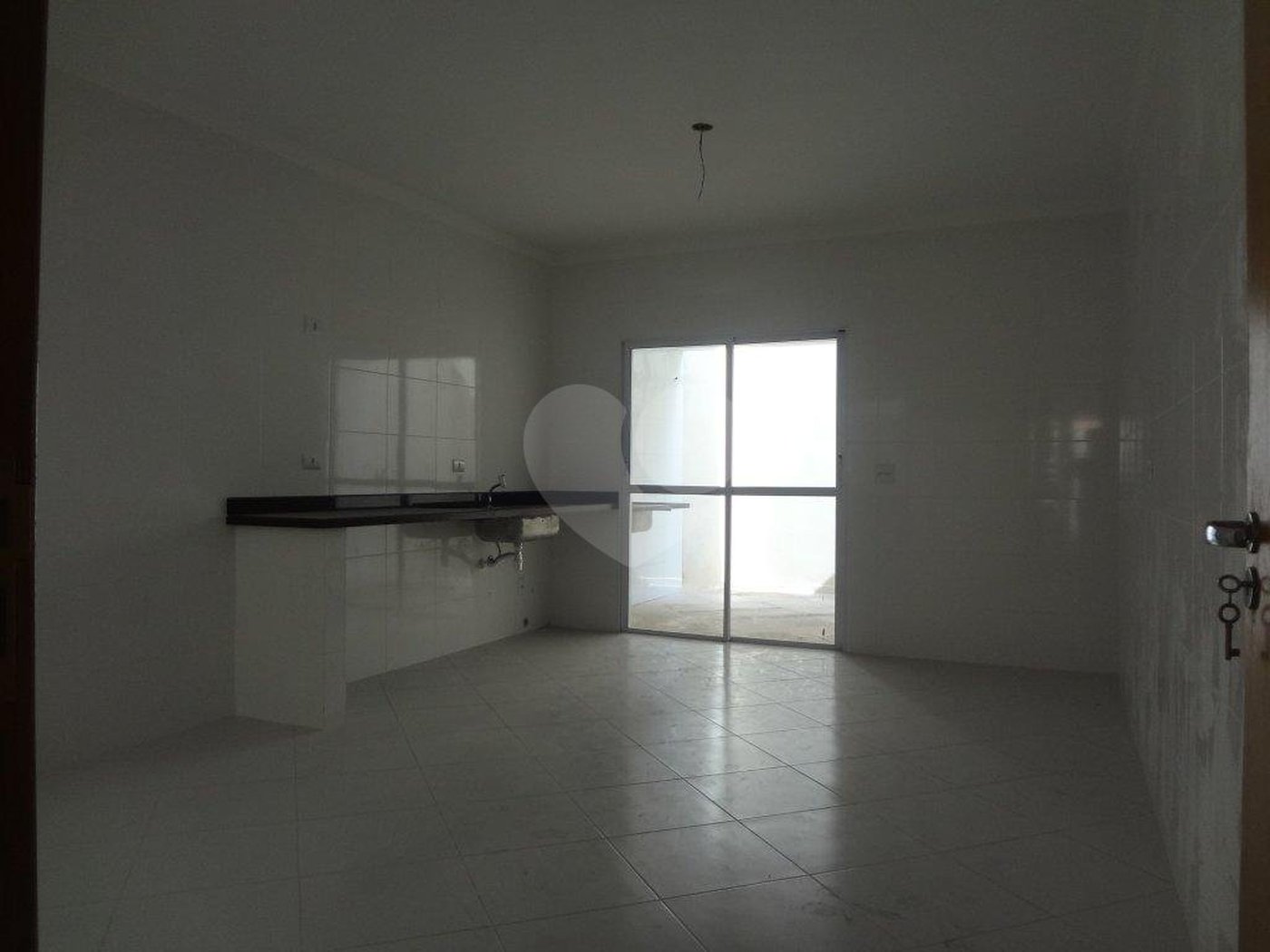 Sobrado à venda com 3 suítes em Vila Romero, São Paulo, SP