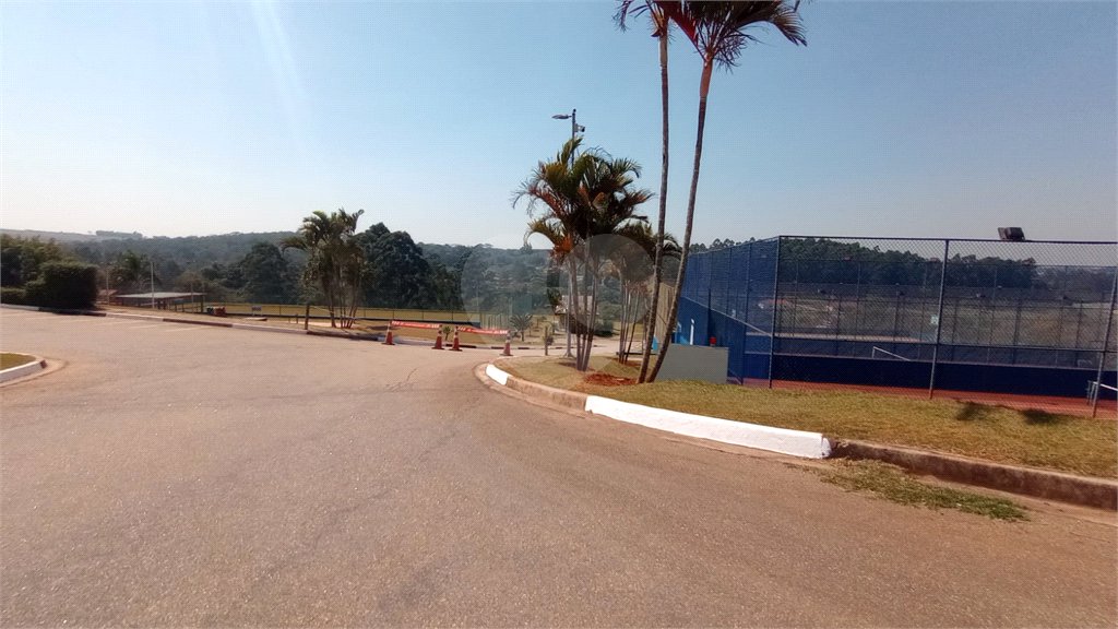 Casa à venda com 3 quartos, sendo 1 suíte, no condomínio Residencial Golden Ville, Itapetininga - SP