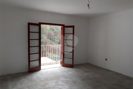 Casa Térrea à venda com 3 suítes em Tucuruvi, São Paulo, SP