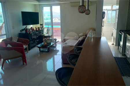Apartamento à venda com 4 quartos, sendo 2 suítes, em Jacarepaguá, Rio de Janeiro, RJ
