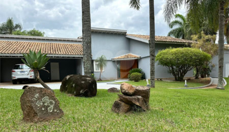 Casa à venda ou para alugar com 5 quartos, sendo 3 suítes,  no condomínio Residencial Vale das Laranjeiras, Indaiatuba - SP