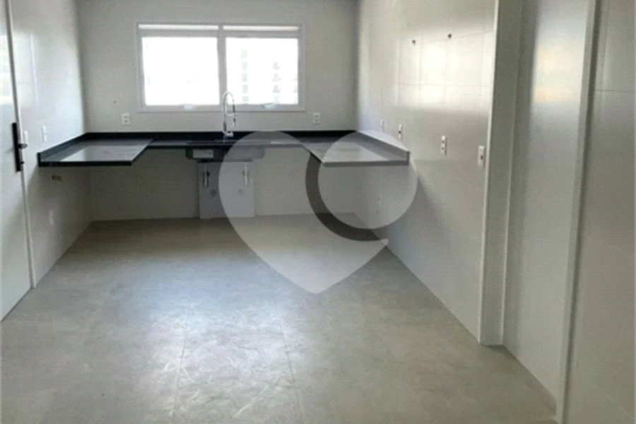 Apartamento à venda com 4 suítes em Santana, São Paulo, SP