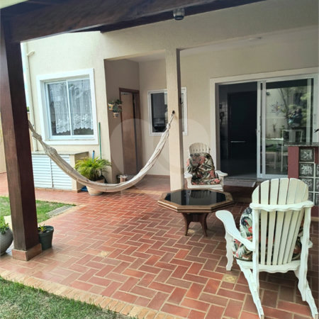 Casa à venda com 3 quartos, sendo 1 suíte,  no condomínio Residencial Grape Village, Vinhedo - SP