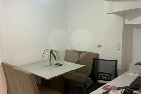 Casa à venda com 2 quartos no condomínio Recanto das Graças, Cotia - SP