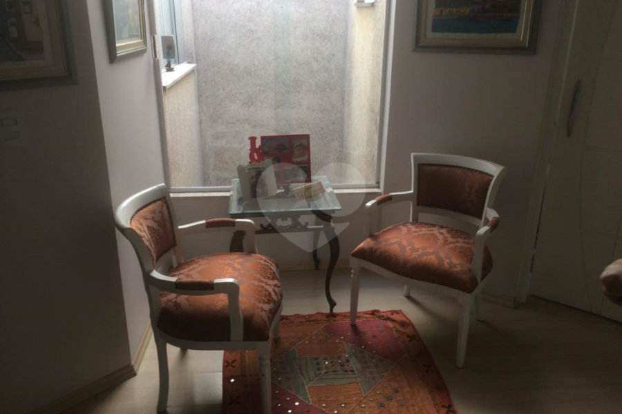 Casa à venda com 4 quartos, sendo 3 suítes, em Santana, São Paulo, SP