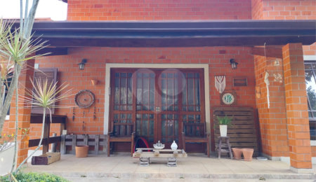 Casa Térrea à venda com 4 quartos, sendo 1 suíte,  em Parque dos Lagos, Mogi das Cruzes, SP