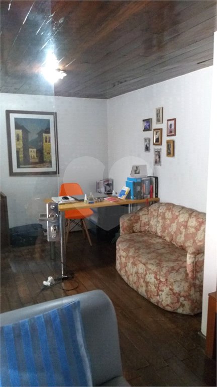 Sobrado à venda com 3 quartos, sendo 1 suíte, em Bosque da Saúde, São Paulo, SP
