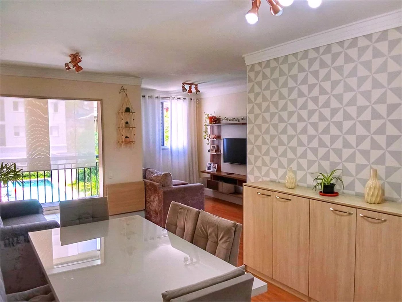 Apartamento à venda com 2 quartos, sendo 1 suíte, em Jardim Caboré, São Paulo, SP
