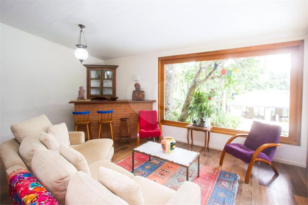 Casa à venda com 4 quartos, sendo 2 suítes, em Chácara Flora, São Paulo, SP