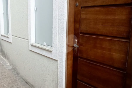 Casa à venda com 2 suítes no condomínio Residencial Pavoni I, São Paulo - SP