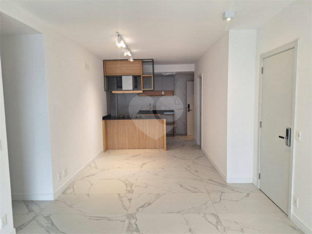 Apartamento à venda com 3 suítes em Vila Madalena, São Paulo, SP