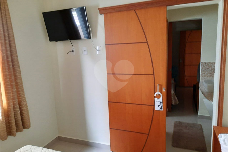 Casa à venda com 4 quartos, sendo 2 suítes, no condomínio Parque das Garças, Atibaia - SP