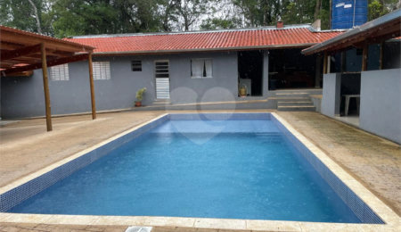 Chácara à venda com 4 quartos, sendo 2 suítes,  em Ibiúna, Ibiúna, SP