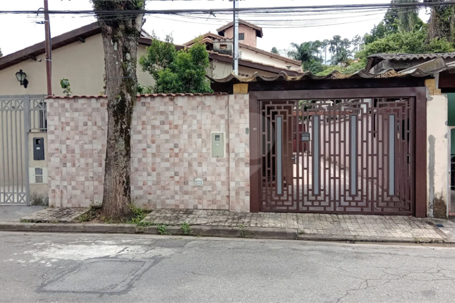 Casa Térrea à venda com 3 quartos, sendo 1 suíte, em Vila Irmãos Arnoni, São Paulo, SP