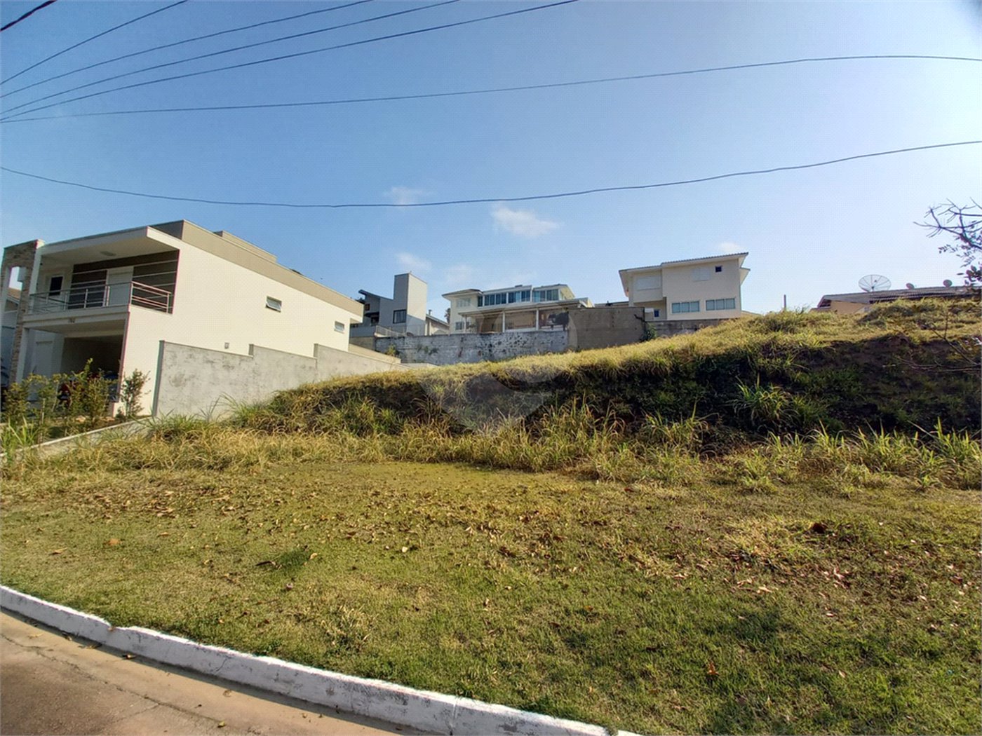 Terreno à venda em Vila Nova Louveira, Louveira, SP