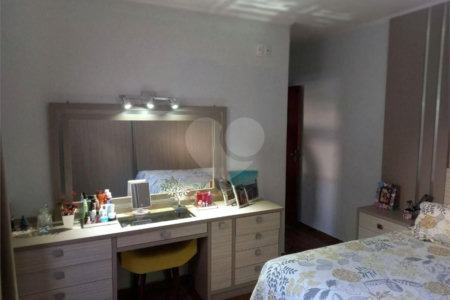 Casa à venda com 3 quartos, sendo 1 suíte, em Vila Assis, Sorocaba, SP