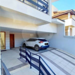 Casa à venda com 3 suítes no condomínio Residencial Parque Arco-íris, Atibaia - SP