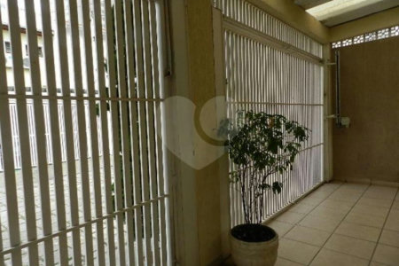 Casa de Vila à venda com 3 quartos, sendo 1 suíte, em Brooklin Novo, São Paulo, SP