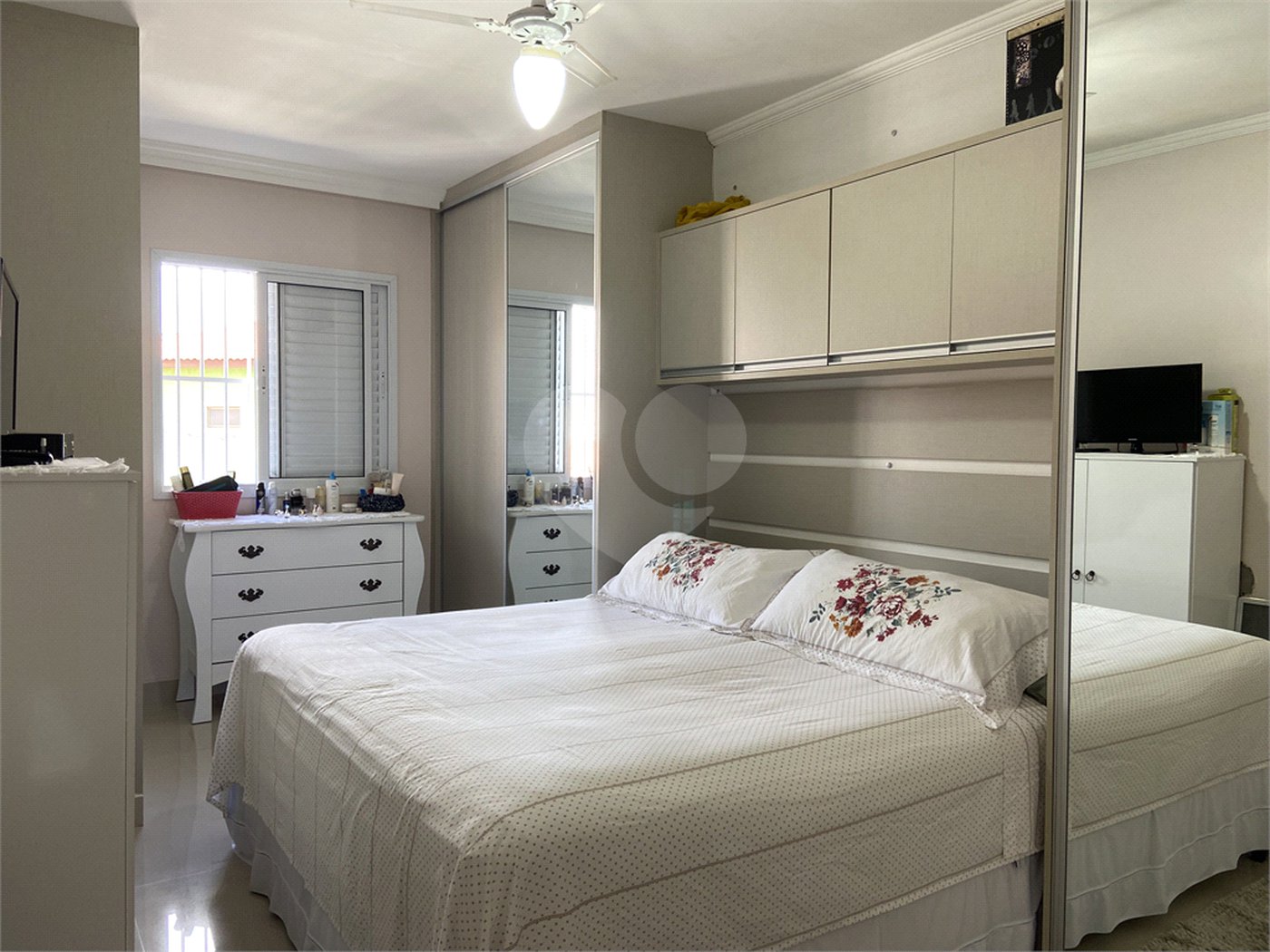 Sobrado à venda com 3 quartos em Vila Paulicéia, São Paulo, SP