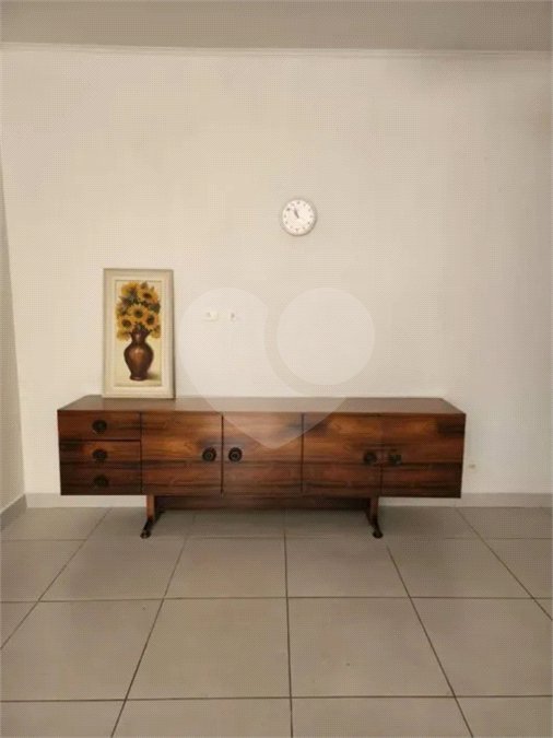 Casa à venda com 4 quartos, sendo 2 suítes, em Vila São Geraldo, São Paulo, SP