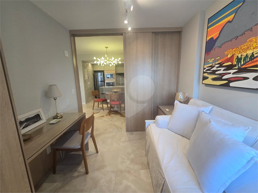 Apartamento à venda ou para alugar com 2 quartos, sendo 1 suíte, em Leblon, Rio de Janeiro, RJ