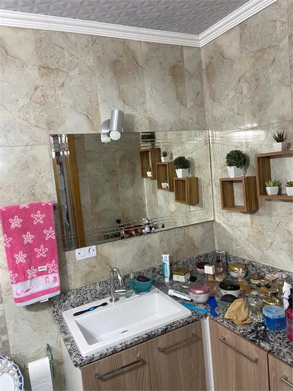 Sobrado à venda com 3 suítes em Jardim Celeste, São Paulo, SP