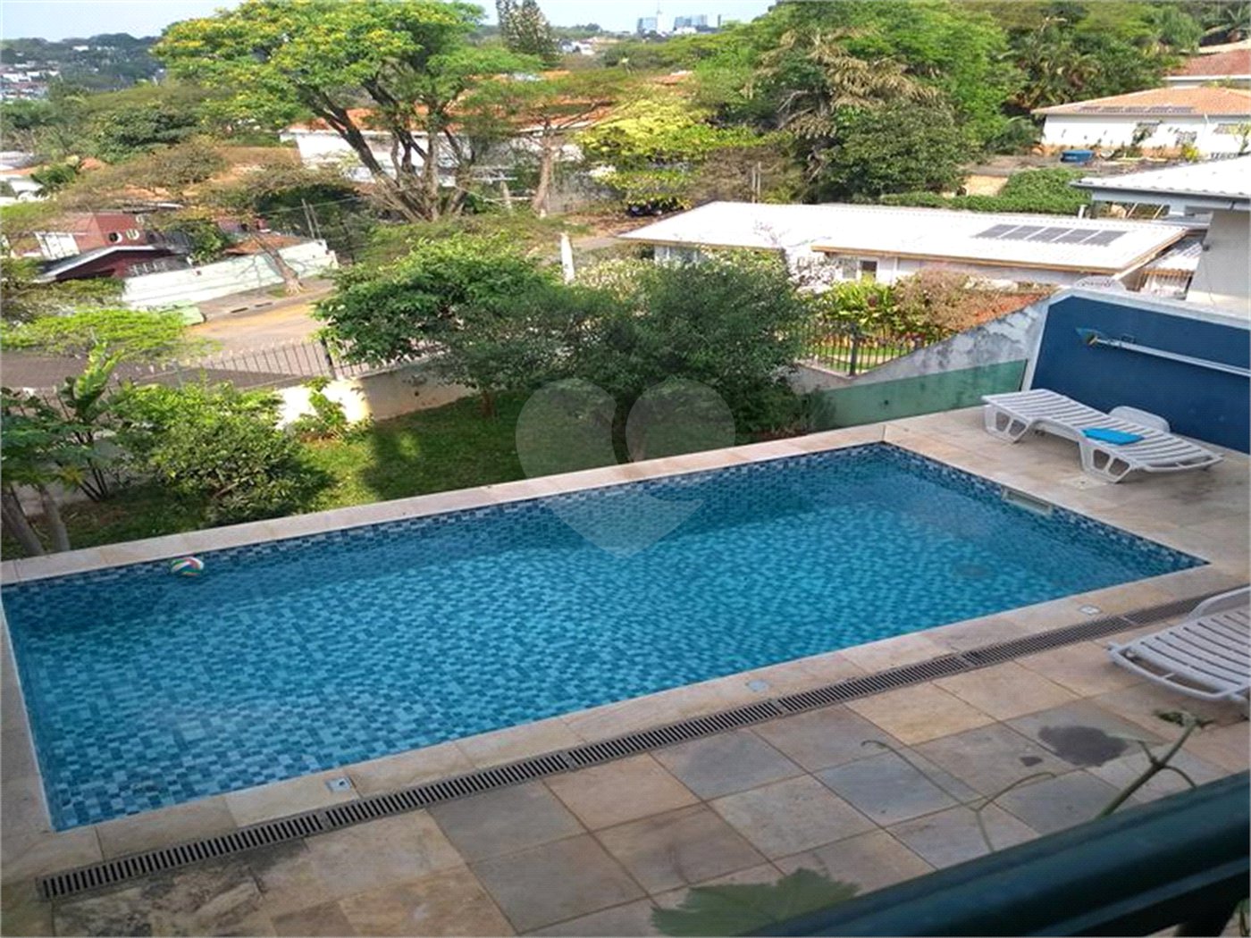 Casa à venda com 5 suítes em Vila Pirajussara, São Paulo, SP