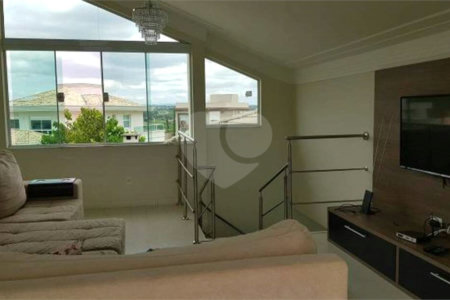 Casa à venda com 4 suítes no condomínio Jardim dos Lagos, Indaiatuba - SP