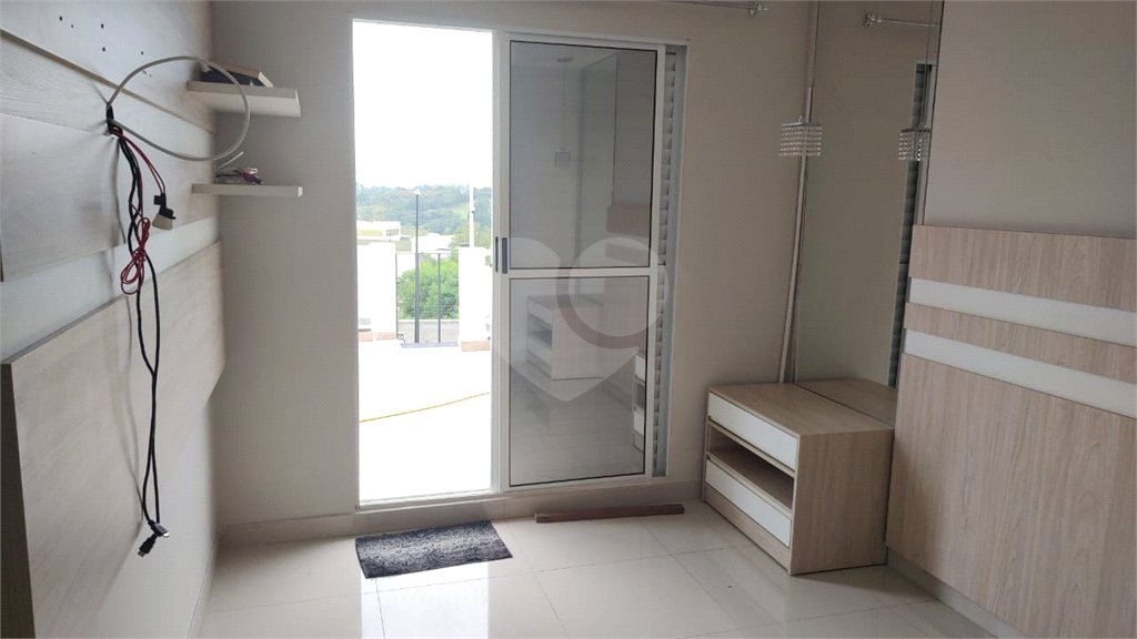 Casa à venda com 4 quartos, sendo 1 suíte, no condomínio Green View Residdence, Indaiatuba - SP