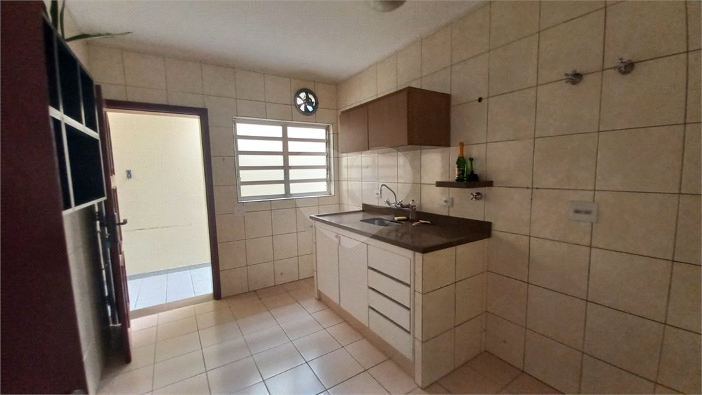 Casa para alugar com 3 quartos, sendo 1 suíte, em Jardim Bonfiglioli, São Paulo, SP