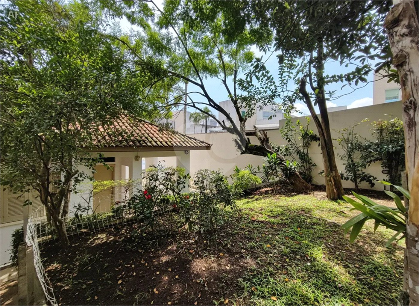 Casa para alugar com 4 quartos, sendo 2 suítes, no condomínio Comendador Elias Zarzur, São Paulo - SP