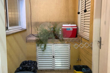 Casa à venda com 4 quartos, sendo 2 suítes, no condomínio Lake Louise, São Paulo - SP