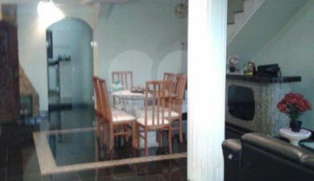 Sobrado à venda com 3 suítes em Vila Nivi, São Paulo, SP