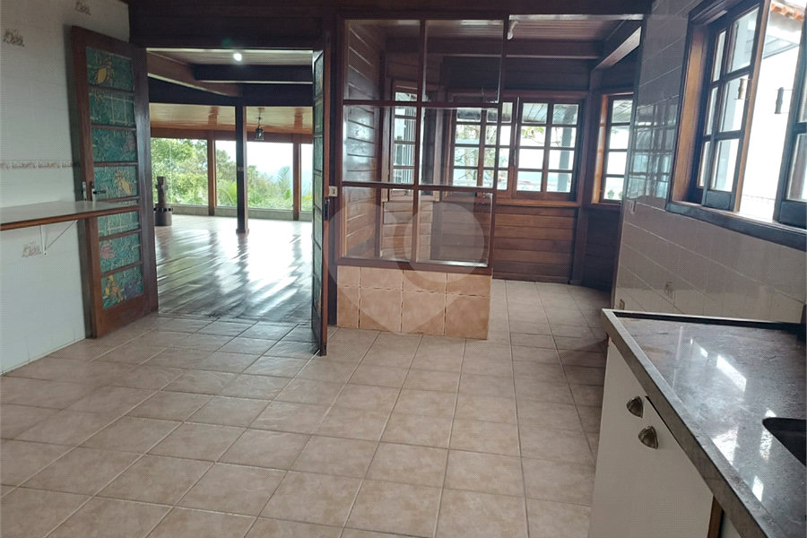 Sobrado para alugar com 3 quartos, sendo 1 suíte, em Roseira, Mairiporã, SP