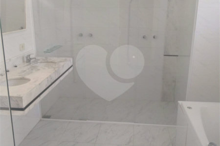 Casa à venda com 4 quartos, sendo 3 suítes, no condomínio Ibiti Royal Park, Sorocaba - SP