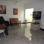 Casa Térrea à venda ou para alugar com 3 quartos, sendo 1 suíte, em Jardim Celani, Salto, SP