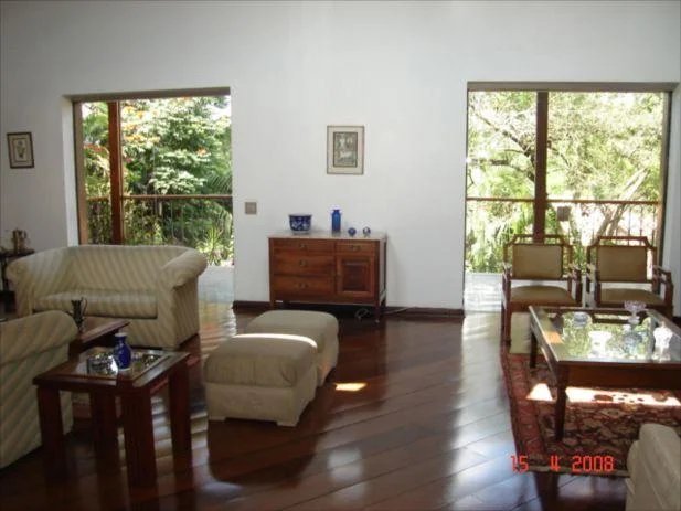 Casa Térrea à venda com 4 quartos, sendo 2 suítes, em Vila Tramontano, São Paulo, SP