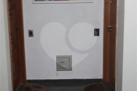 Apartamento à venda com 3 quartos, sendo 1 suíte,  em Campo Grande, São Paulo, SP