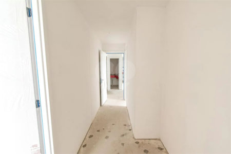 Apartamento à venda com 3 suítes em Vila Firmiano Pinto, São Paulo, SP