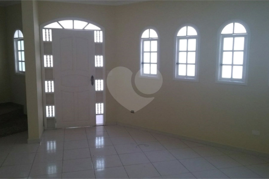 Casa à venda com 3 quartos, sendo 1 suíte, no condomínio São Marcos, São Paulo - SP