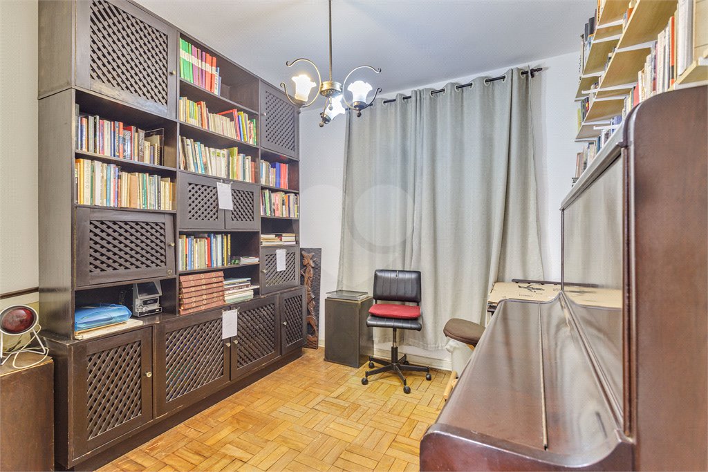 Sobrado à venda com 3 quartos, sendo 1 suíte, em Chácara Flora, São Paulo, SP