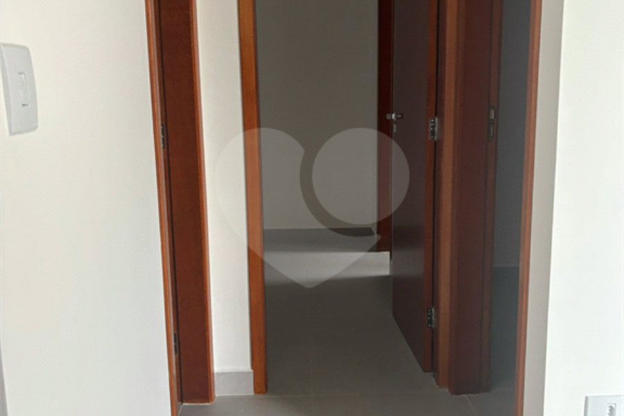 Casa à venda com 2 quartos, sendo 1 suíte, no condomínio Maracujas, São Paulo - SP