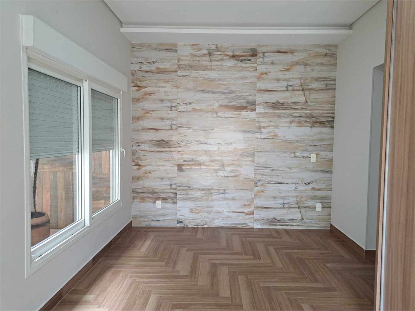 Casa à venda com 3 suítes no condomínio Residencial Terra Nobre, Indaiatuba - SP