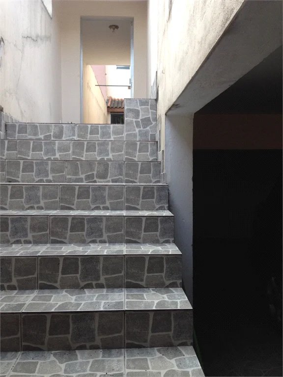 Sobrado à venda com 4 quartos, sendo 1 suíte, em Jardim Celeste, São Paulo, SP